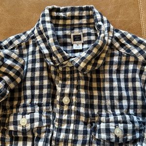Janie & Jack 100% Linen gingham boys button down. Excellent like new condition!